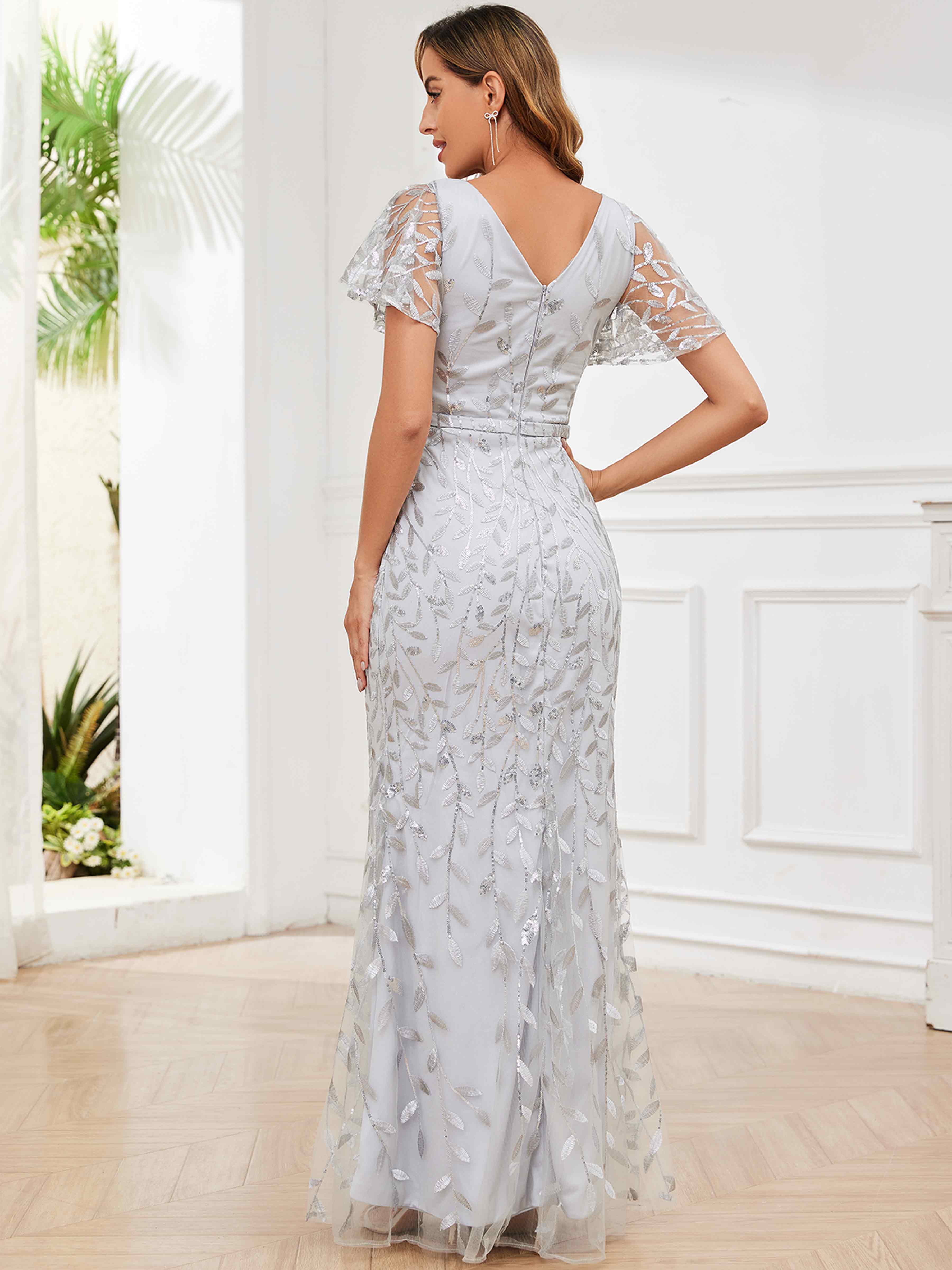 ROVDESY V-Neck Mermaid Sequin Mother Of The Bride Dress With Short Sleeves