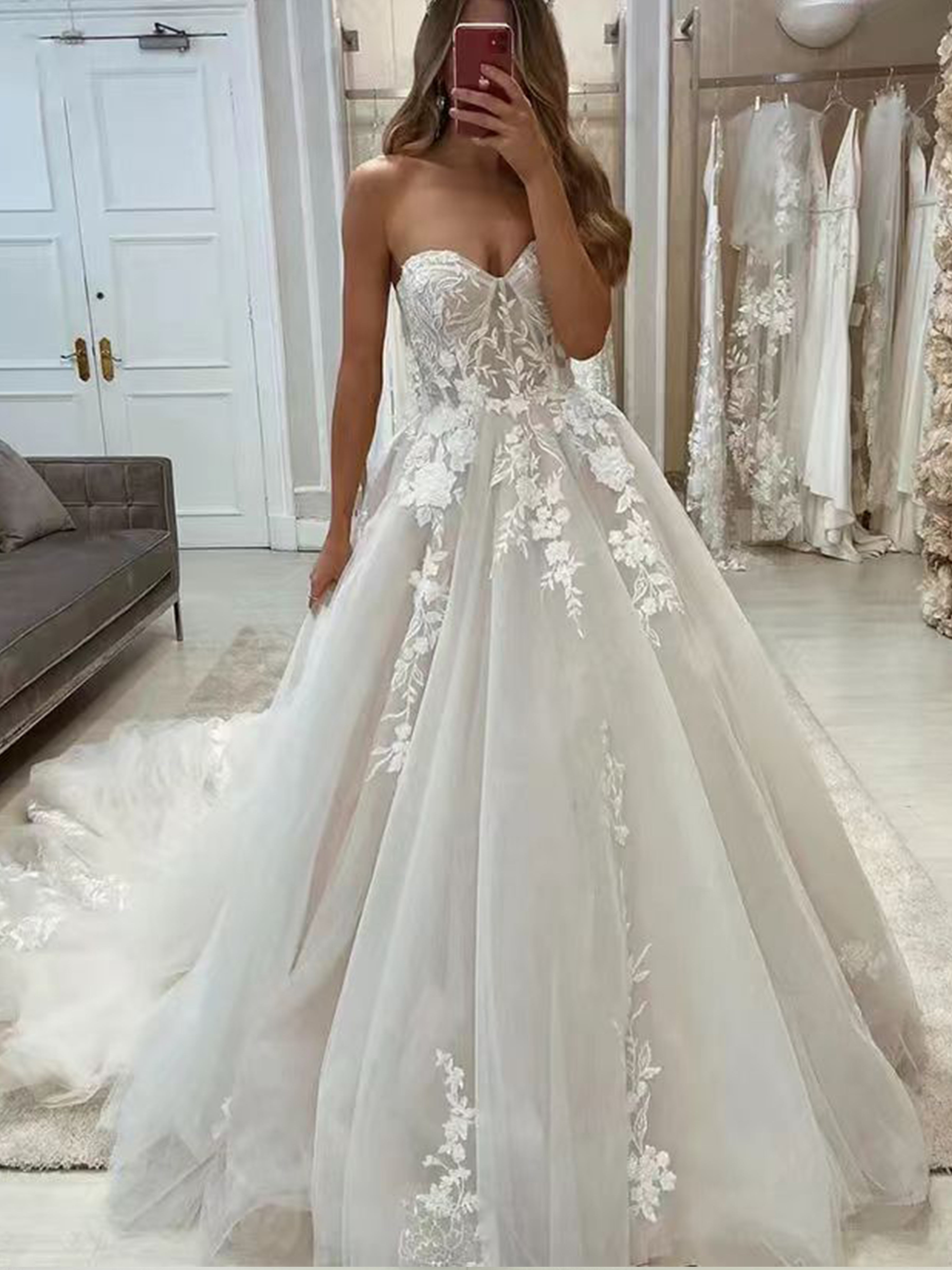 ROVDESY Strapless Sweetheart Lace Applique A-Line Wedding Dress with Cathedral Train