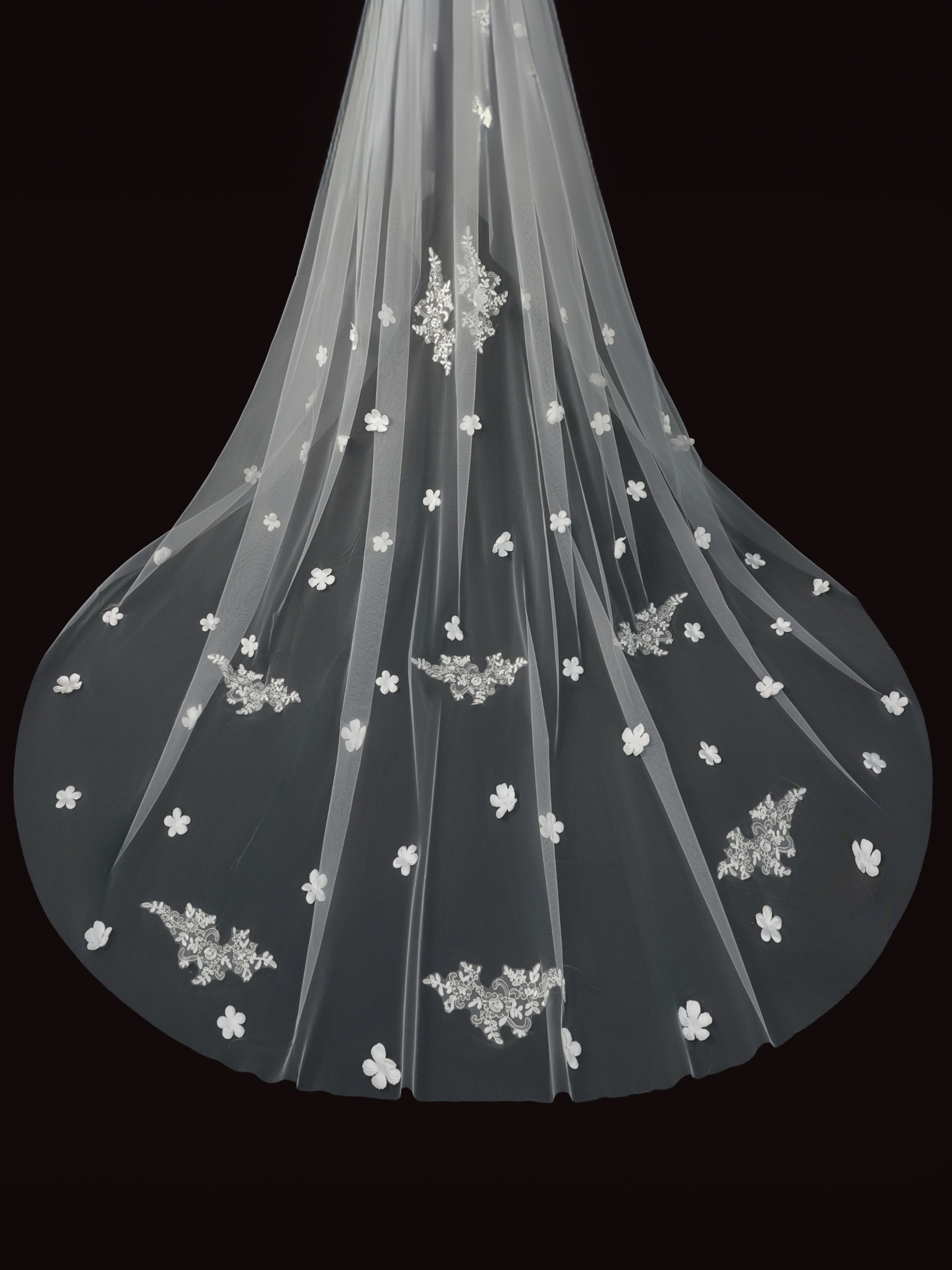 ROVDESY Two-Tier Cathedral Wedding Veil with 3D Fabric Flowers & Floral Lace Applique