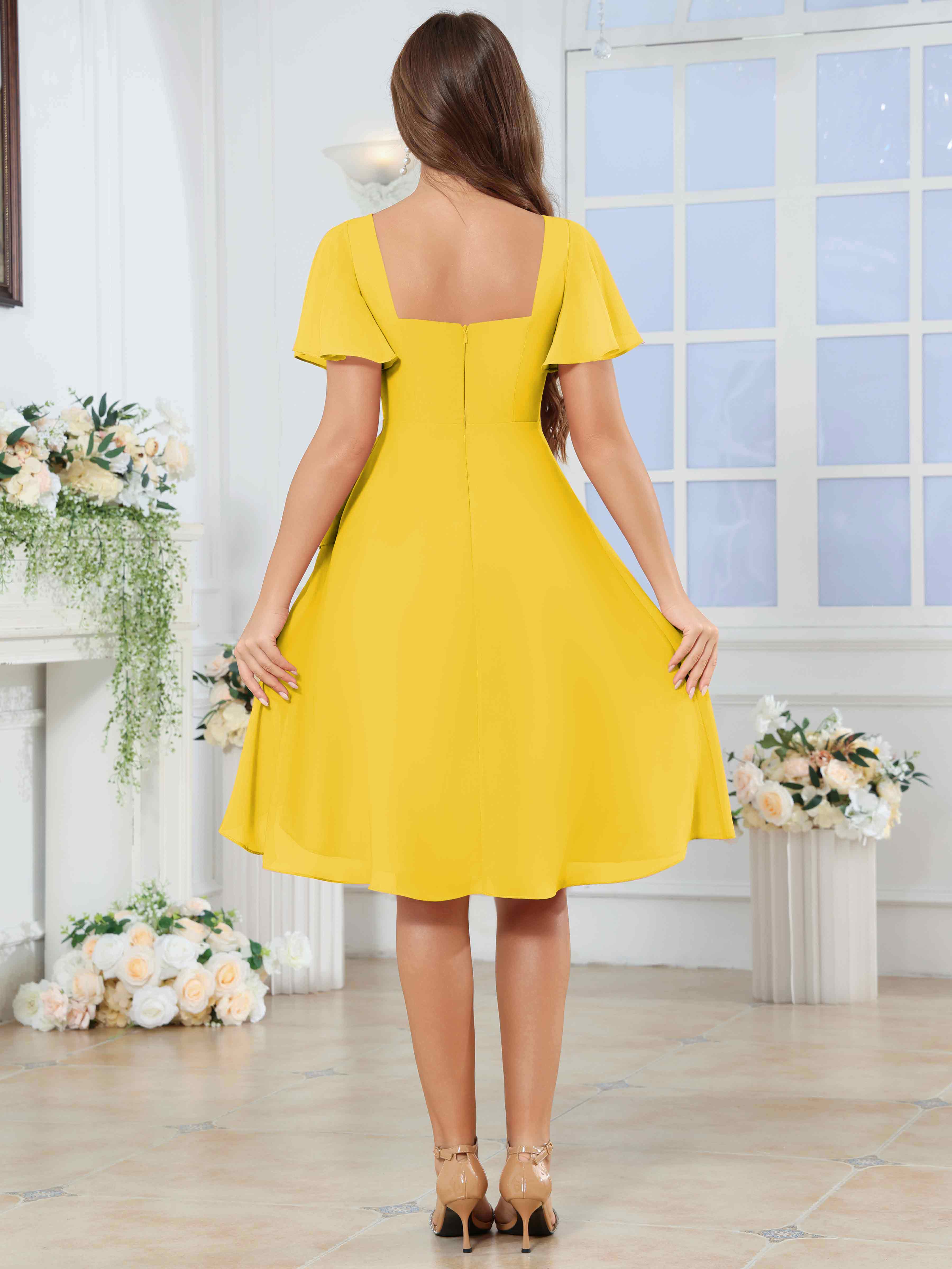 ROVDESY Knee Length V-Neck Pleated Chiffon Bridesmaid Dress With Short Sleeves